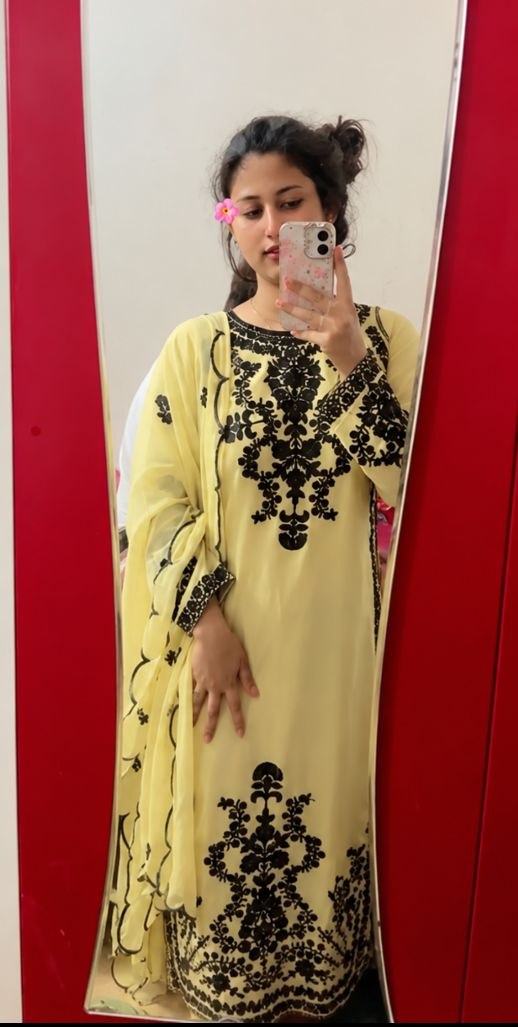 Comfortable Fit & Beautiful Fabric